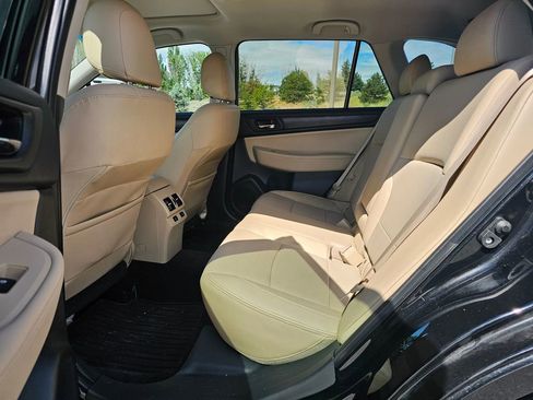 Used 2015 Subaru Outback 2.5i Limited AWD/4WD image 12