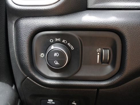 Used 2022 RAM 1500 Big Horn w/ Trailer Tow Group (B) AWD/4WD image 37