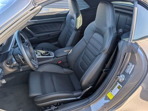 Certified 2022 Porsche 911 Turbo image 5