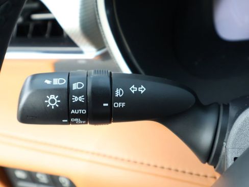 Used 2023 Toyota Highlander Platinum image 36