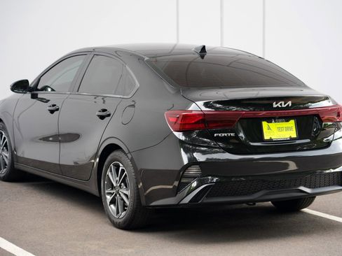 Used 2023 Kia Forte LXS w/ LXS Technology Package FWD image 41