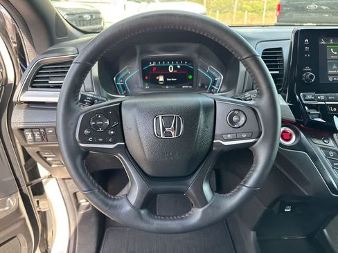 Used 2024 Honda Odyssey Sport image 22