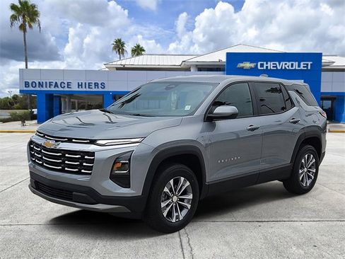 New 2026 Chevrolet Equinox LT w/ Convenience Package II image 2