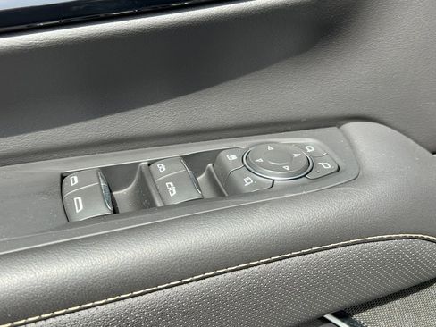 Certified 2025 Chevrolet Suburban Premier AWD/4WD image 20