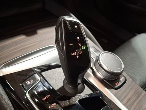 Used 2022 BMW 540i xDrive w/ Convenience Package image 8