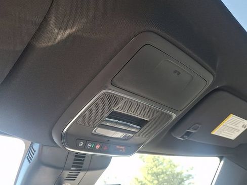 Used 2025 Chevrolet Traverse High Country w/ LPO, Floor Liner Package FWD image 30