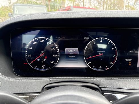 Used 2019 Mercedes-Benz S 560 Sedan image 17