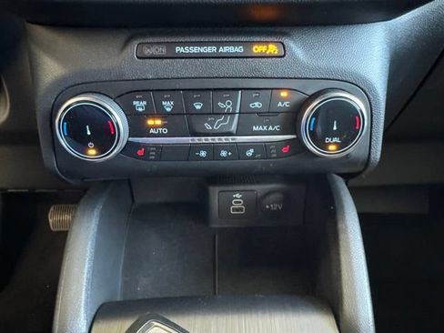 Used 2025 Ford Escape ST-Line Select AWD/4WD image 22