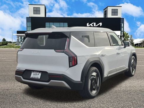 New 2026 Kia EV9 Land w/ Nightfall Edition Package image 5