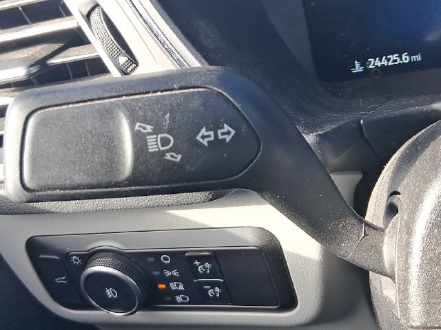 Used 2025 Ford Escape Platinum w/ Premium Technology Package AWD/4WD image 26