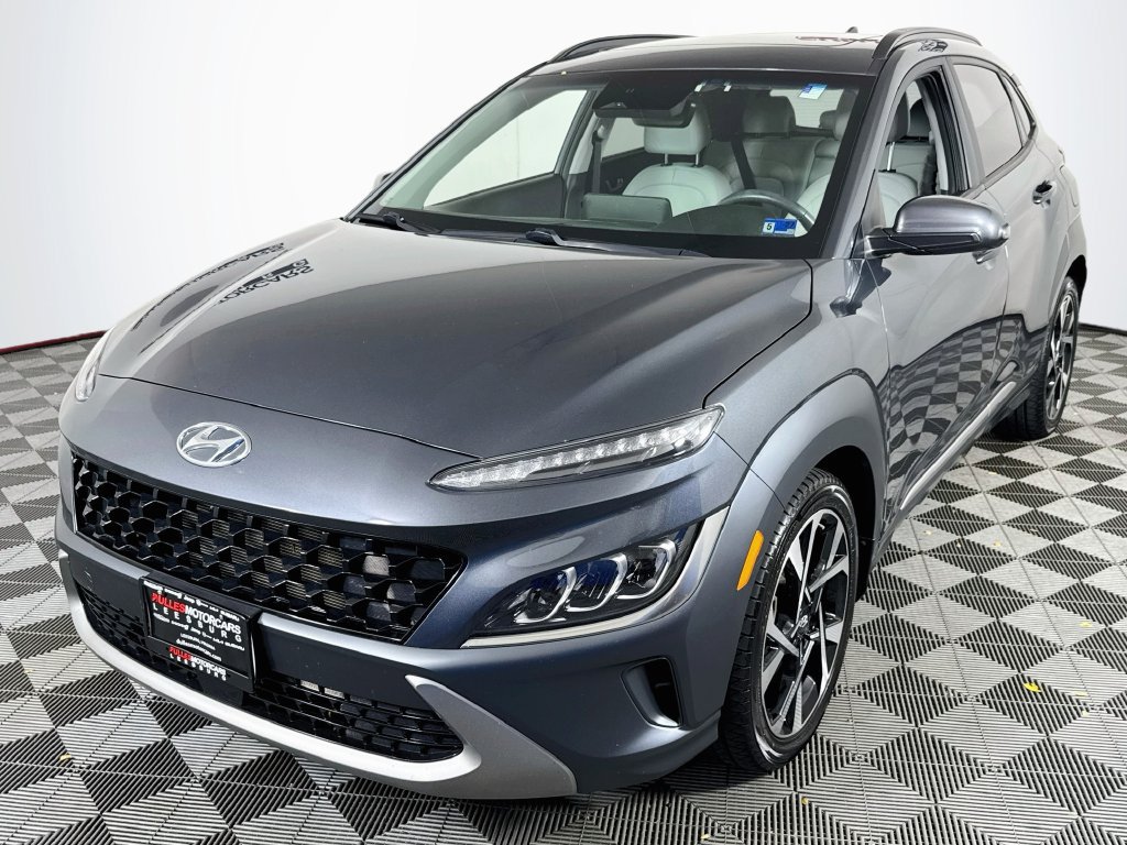 Used 2022 Hyundai Kona Limited AWD/4WD image 3