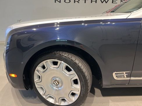 Used 2019 Bentley Mulsanne image 12