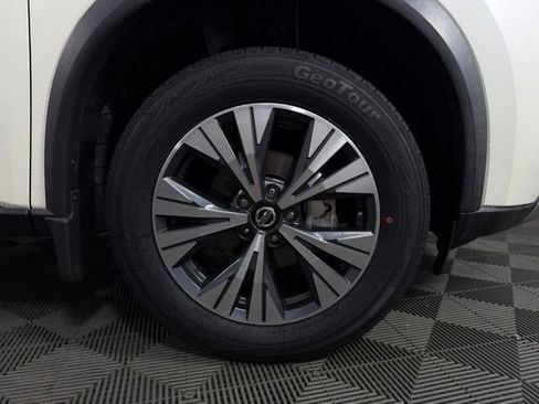 Used 2021 Nissan Rogue SV FWD image 12