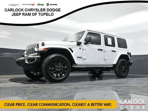 Used 2025 Jeep Wrangler Sahara w/ Safety Group AWD/4WD image 36