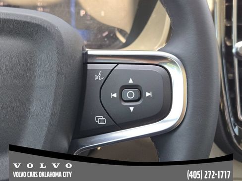 Certified 2024 Volvo XC40 B5 Ultimate w/ Protection Package Premier AWD/4WD image 23