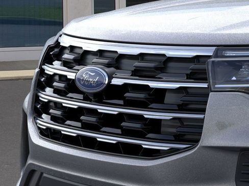 New 2026 Ford Explorer Active image 18