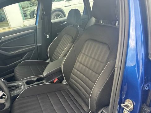 Certified 2024 Volkswagen Jetta Sport FWD image 10