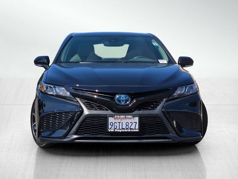 Used 2023 Toyota Camry SE w/ Audio Upgrade Package FWD image 3