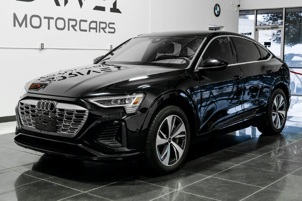 Used 2024 Audi Q8 e-tron Premium Plus w/ Premium Plus Package AWD/4WD image 7