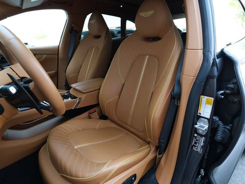 Used 2025 Aston Martin DBX 707 AWD/4WD image 18