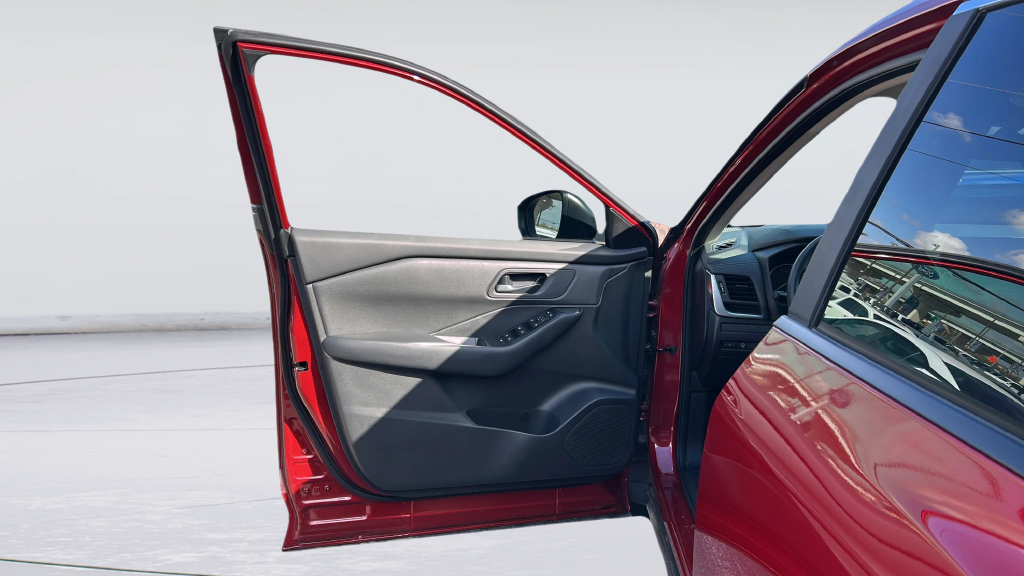 Used 2025 Nissan Rogue S FWD image 11