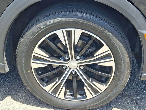 Used 2022 Mitsubishi Eclipse Cross FWD image 9