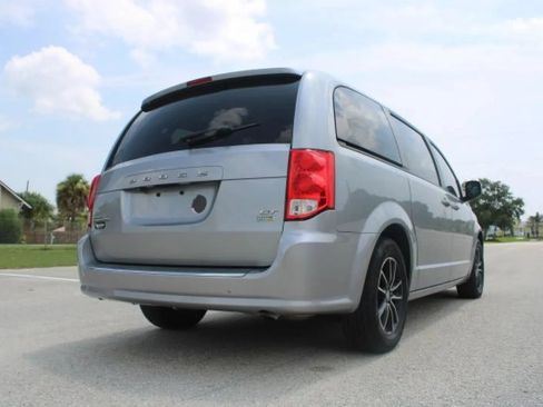 Used 2019 Dodge Grand Caravan GT FWD image 31