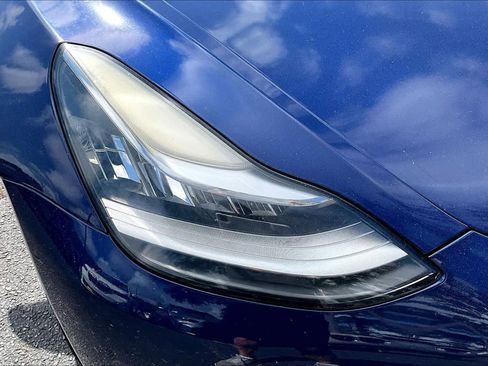 Used 2018 Tesla Model 3 Long Range image 26