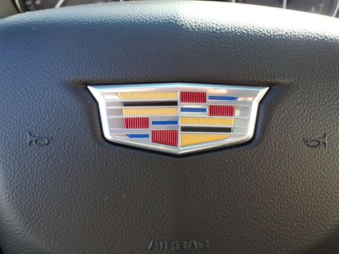 Used 2023 Cadillac XT6 Premium Luxury w/ Technology Package image 13