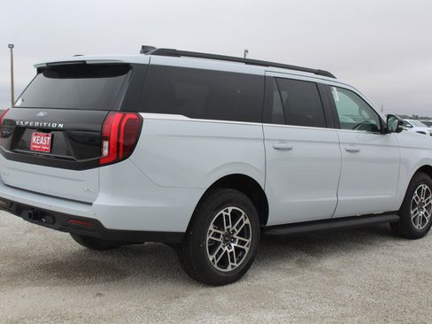 New 2026 Ford Expedition Max Active AWD/4WD image 5