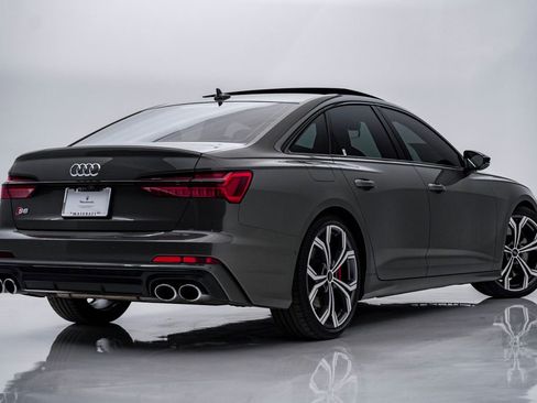 Used 2024 Audi S6 Premium Plus w/ Premium Plus Package image 9