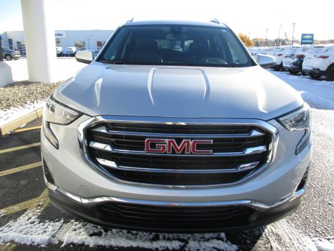 Used 2021 GMC Terrain SLT w/ Infotainment Package II image 8