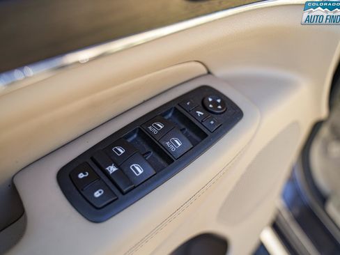 Used 2021 Jeep Grand Cherokee Overland AWD/4WD image 11