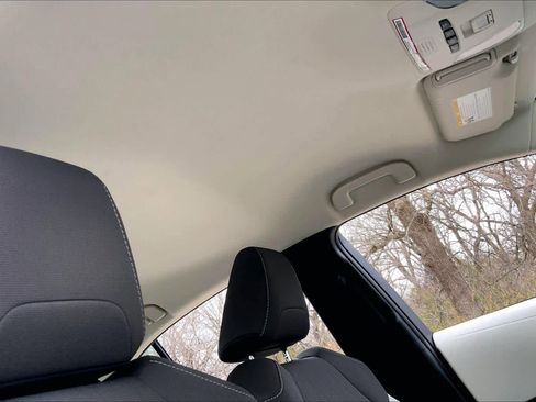 Used 2020 Toyota Corolla LE image 14