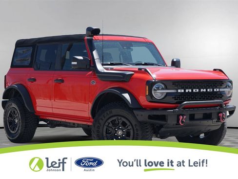 Used 2023 Ford Bronco Wildtrak AWD/4WD image 1