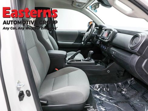 Used 2022 Toyota Tacoma SR w/ SR Convenience Package image 22