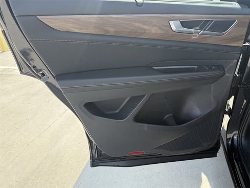 New 2026 Volkswagen Atlas SE image 22