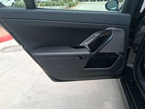Used 2023 BMW 740i RWD image 15