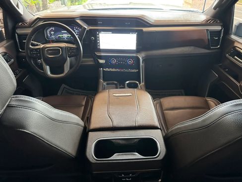 Used 2024 GMC Sierra 2500 Denali w/ Denali Reserve Package image 21