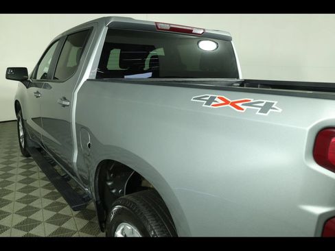 Certified 2023 Chevrolet Silverado 1500 LT AWD/4WD image 19