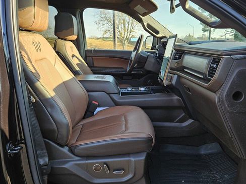Used 2022 Ford Expedition Max King Ranch image 15
