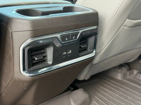 Used 2023 GMC Sierra 1500 SLT w/ SLT Premium Package AWD/4WD image 24