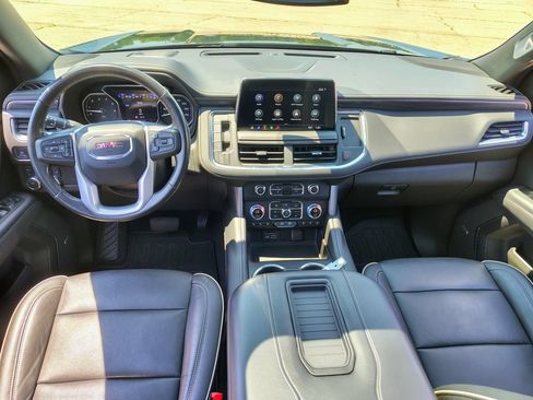 Used 2021 GMC Yukon XL SLT w/ SLT Premium Package AWD/4WD image 43
