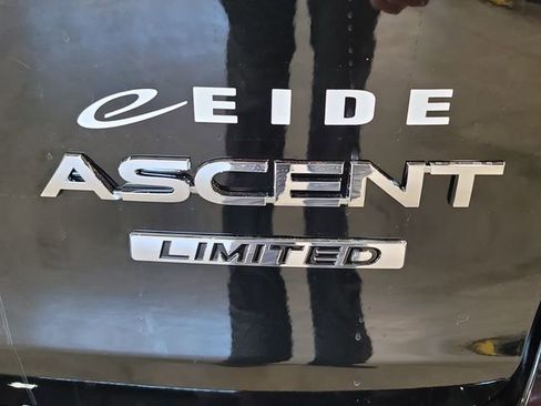 New 2026 Subaru Ascent Limited image 30