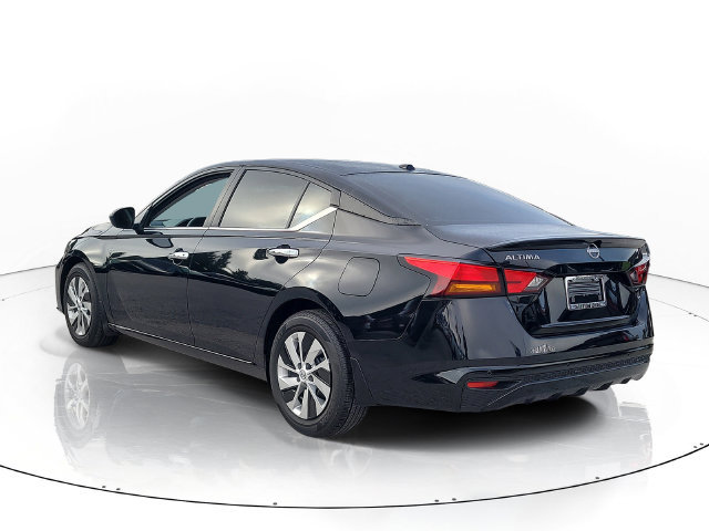 Used 2025 Nissan Altima 2.5 S FWD image 7
