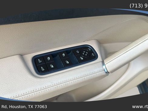 Used 2019 Porsche Cayenne AWD/4WD image 19