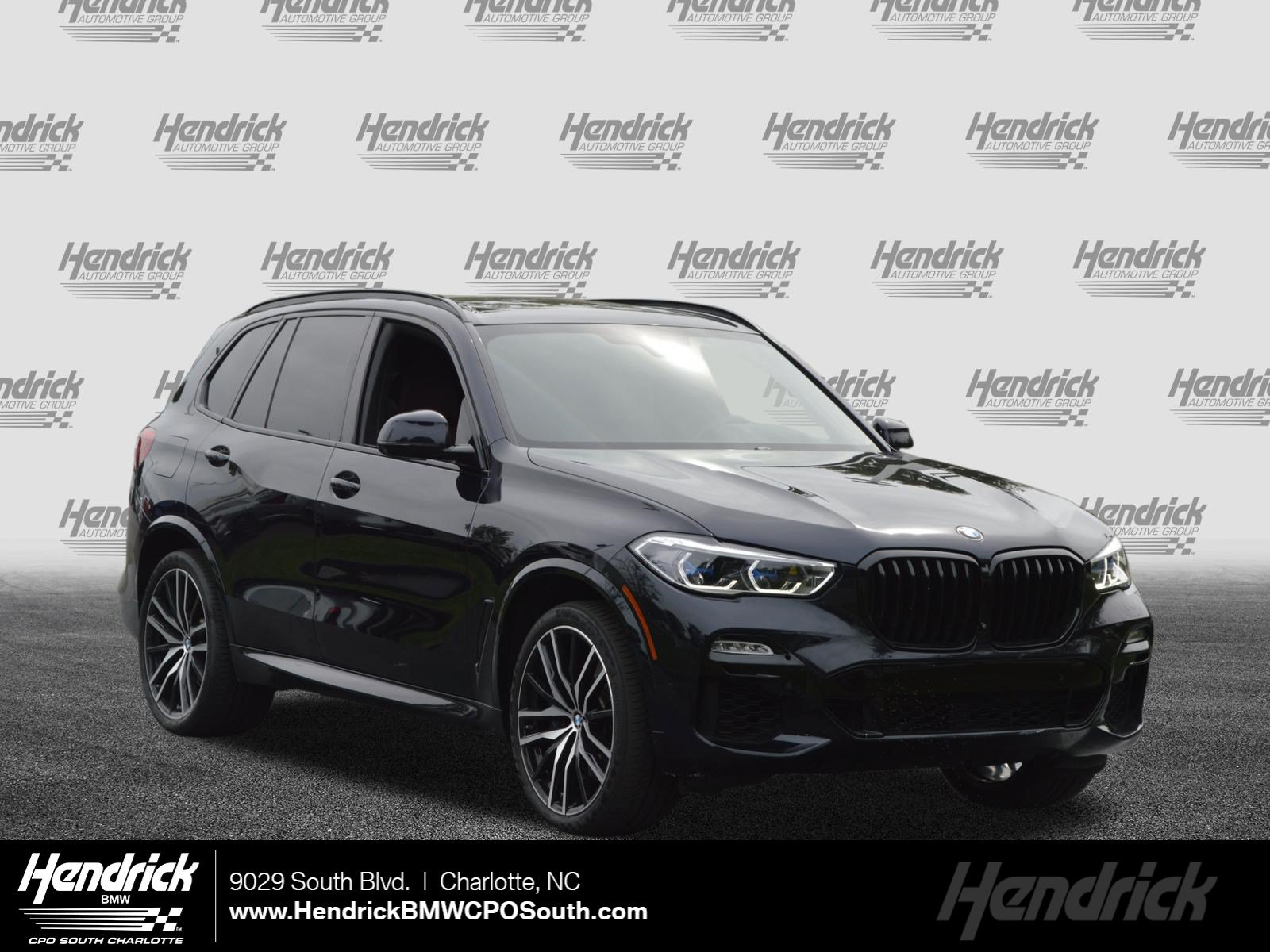Used 2020 BMW X5 M50i w/ Dynamic Handling Package AWD/4WD image 1