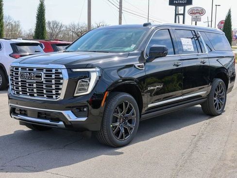 New 2026 GMC Yukon XL Denali w/ Denali Reserve Package AWD/4WD image 6