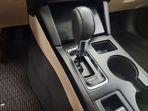 Used 2019 Subaru Outback 2.5i Limited w/ Popular Package #2 image 24