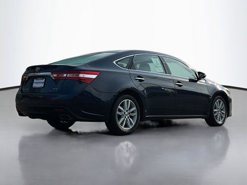 Used 2014 Toyota Avalon XLE FWD image 2